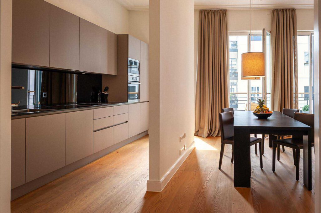 Küche des Executive Apartment in den The Wellem Residences in Düsseldorf