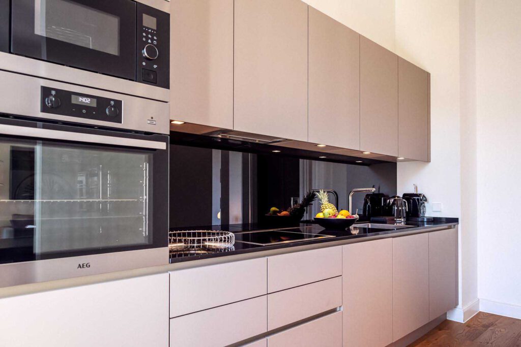 Küche des Executive Apartment 2 Bedrooms in den The Wellem Residences in Düsseldorf