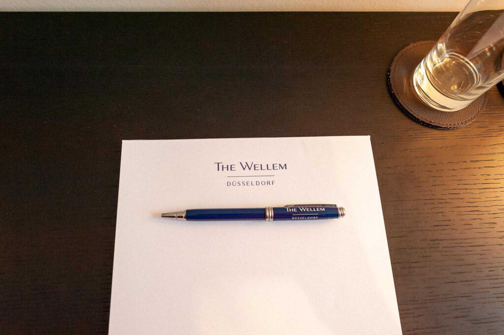 Arbeitsbereich des Executive Apartment in den The Wellem Residences in Düsseldorf