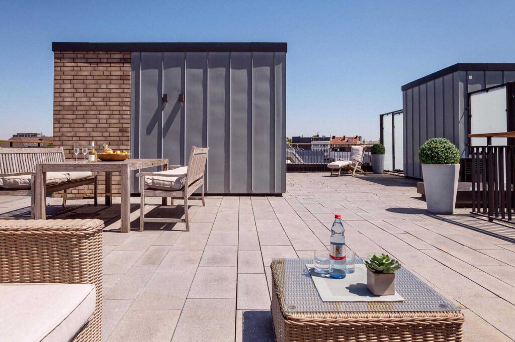 Dachterrasse des Executive Penthouse 2 Bedrooms in den The Wellem Residences in Düsseldorf