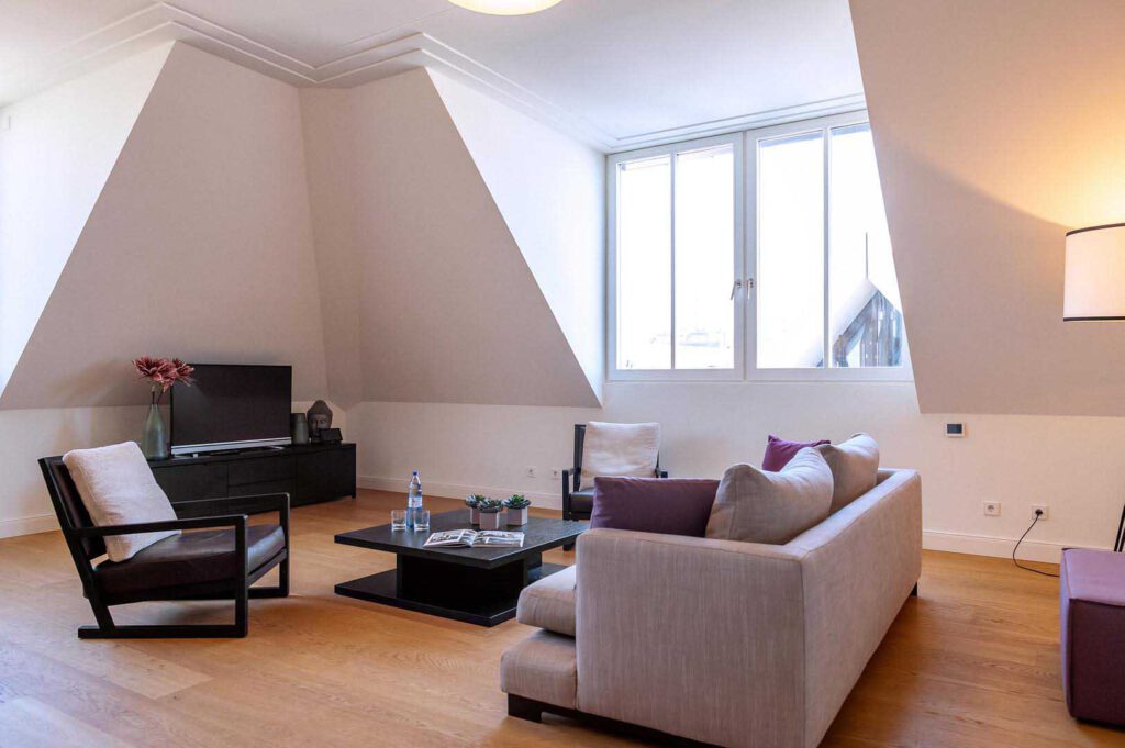 Wohnzimmer des Executive Penthouse 2 Bedrooms in den The Wellem Residences in Düsseldorf