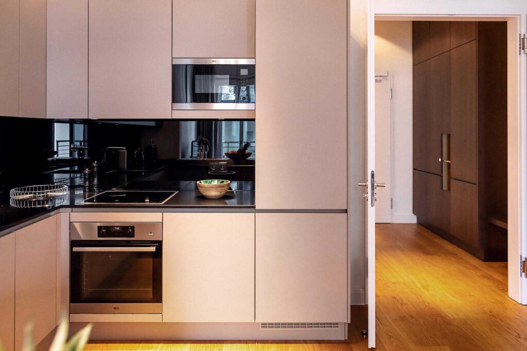 Küche des Premium Apartment in den The Wellem Residences in Düsseldorf