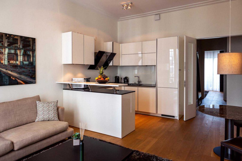 Küche des Superior Apartment in den The Wellem Residences in Düsseldorf