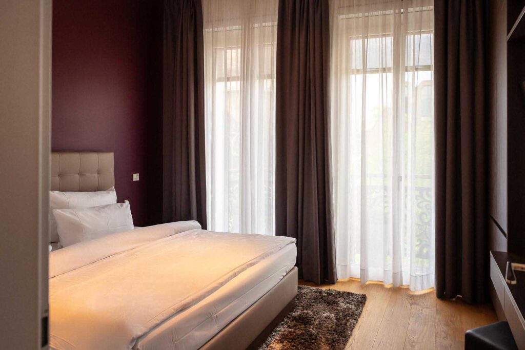 Schlafzimmer des Superior Apartment in den The Wellem Residences in Düsseldorf