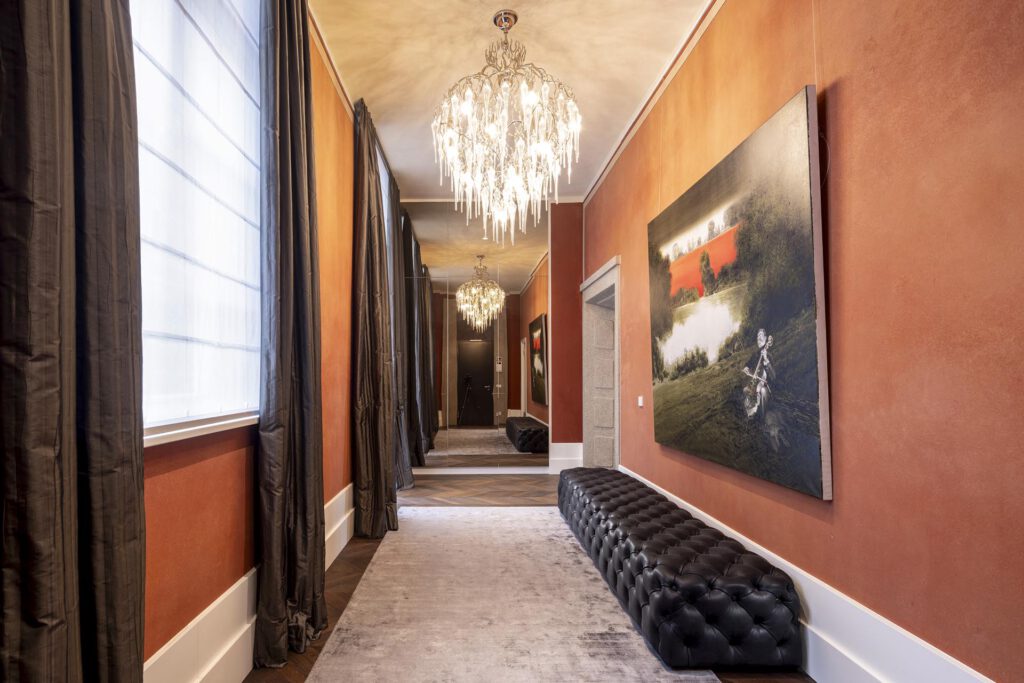 Eingangsbereich der Castle Suite im Hotel The Wellem Düsseldorf