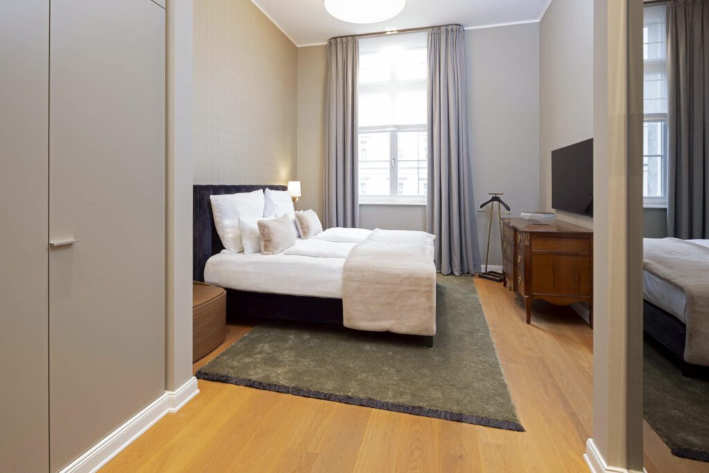 Schlafzimmer der Heritage Suite im Hotel The Wellem Düsseldorf