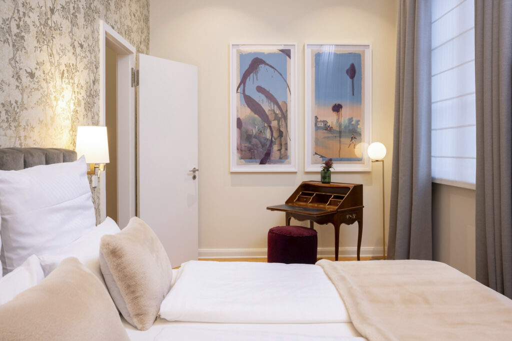 Schlafzimmer der Heritage Suite im Hotel The Wellem Düsseldorf